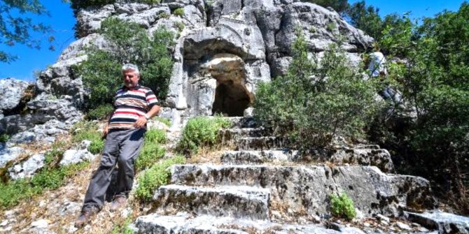 Alanya'daki Ayasofya'da tarih talanı
