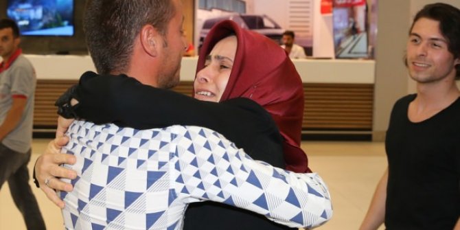 Libya’da serbest bırakılan 6 Türk yurda döndü