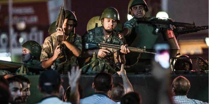 Unutulmayacak fotoğraflarla '15 Temmuz gecesi'