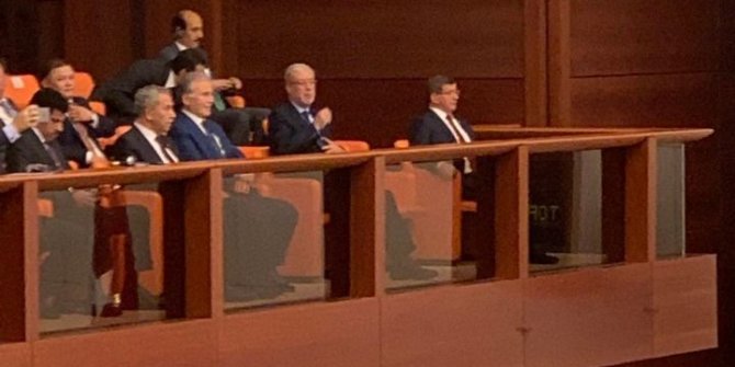Meclis'teki 15 Temmuz özel oturumunda dikkat çeken isim