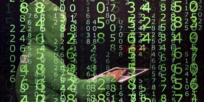 Eski Microsoft çalışanına 'dijital hırsızlık' suçlaması