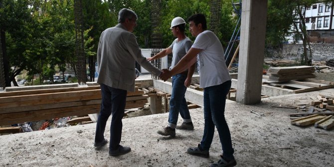 Beypazarı'nda yeni belediye hizmet binası yükseliyor