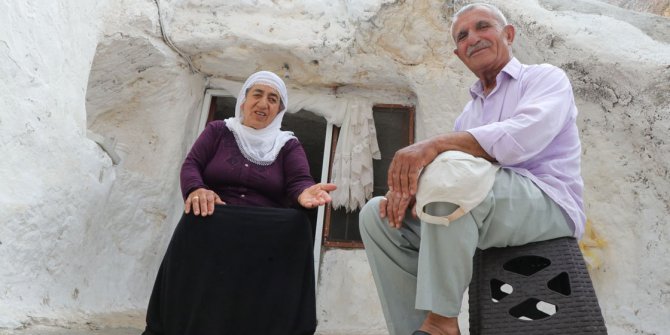 Memleket hasretiyle 'mağara ev'e yerleştiler