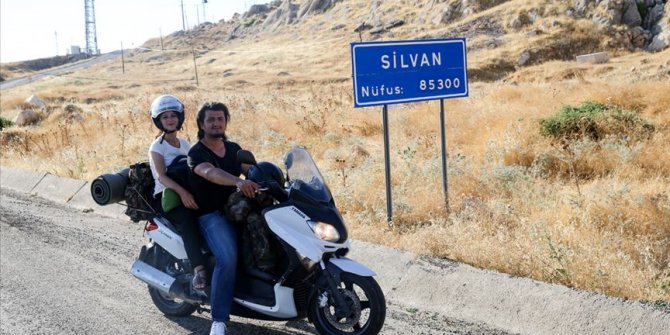 Hayatı ve motosikleti paylaşıp Türkiye turuna çıktılar