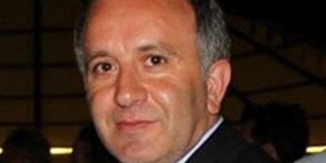 Rekortmen başkan, makam aracını sattı