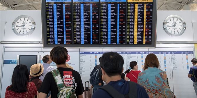 Hong Kong'da grev nedeniyle 200'den fazla uçuş iptal edildi