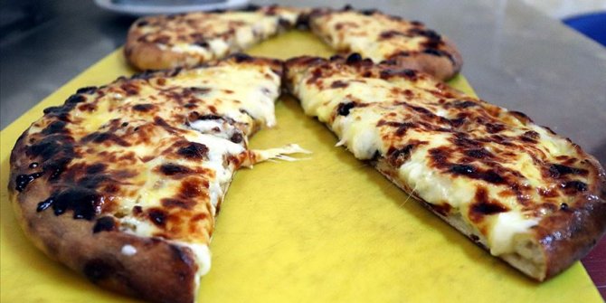 Karadeniz pidesi 'tatlandı'