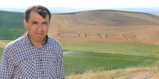 Ölen kardeşinin adını 9 yıldır tarlaya yazıyor