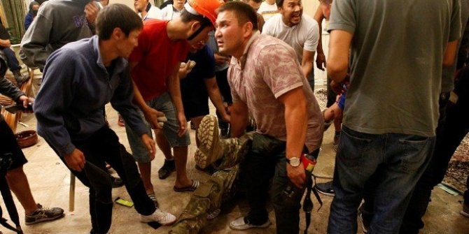 Kırgızistan'da ortalık karıştı