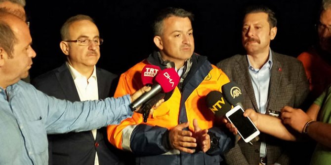 Pakdemirli, Türkiye'nin ilk gece koordinasyon uçuşunu gerçekleştirdi