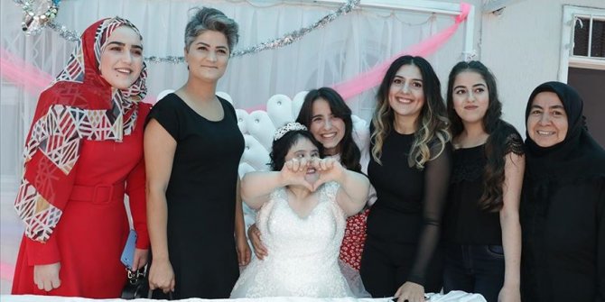 Down sendromlu Aynur'un gelinlik hayali gerçek oldu