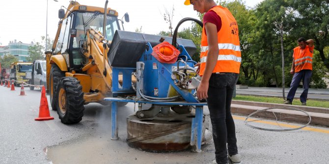 Başkent'te rögar kapakları yenileniyor