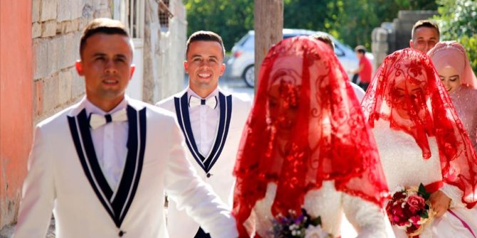 Hatay'ın Antakya ilçesinde tek yumurta ikizi Mehmet Ali ve Aziz