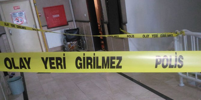 Eşi ve kızını tabancayla öldürüp, polise teslim oldu