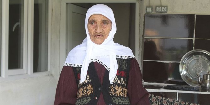 'Bir asrı deviren' ninenin yaşam iksiri doğal beslenme