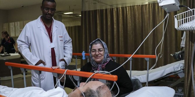 Vefa duyduğu Türklere şifa oluyor