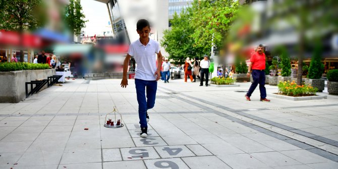 Kızılay Sakarya Caddesi'nde sek sek