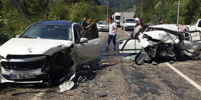 Karabük’te 3 araçlı zincirleme kaza: 2 ölü, 7 yaralı