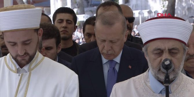 Şule Yüksel Şenler son yolculuğuna uğurlandı