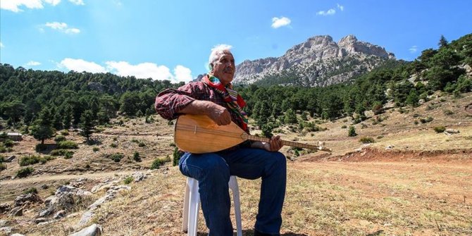 Emekli öğretmen Yörük geleneğini yaşatmaya çalışıyor