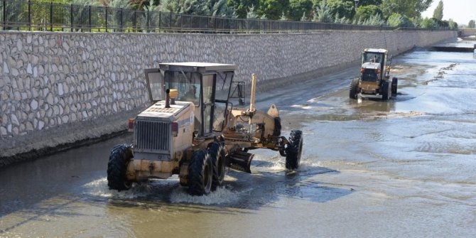 Kahramankazan Ova Çayı’nda temizlik