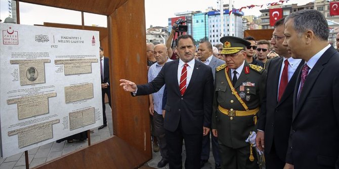 Taksim Meydanı'nda 'Zafer Haftası Sergisi'
