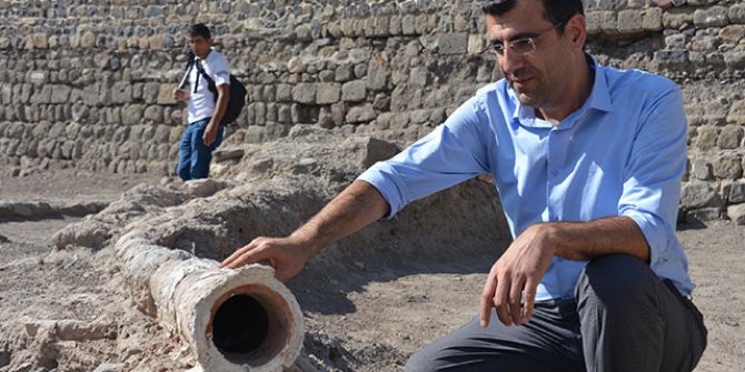 Erzurum Kalesi'nden tarih çıkıyor... Tam 800 yıllık