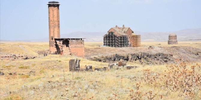 Medeniyetler Beşiği Ani'nin ziyaretçi sayısı artıyor