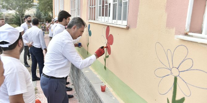 Mamak Belediye Balkanı Murat köse okul boyadı