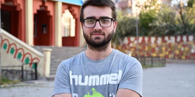 Öğrencilerine gönül verince 'global öğretmen' oldu