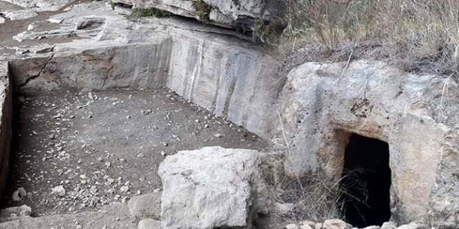 Tarsus'taki kaya mezarları tarihe ışık tutacak