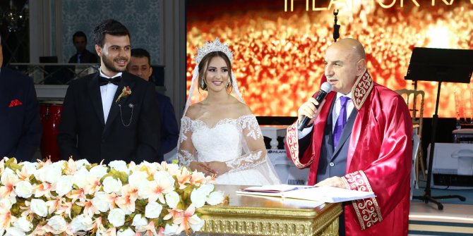 Keçiören'de nikahlarını 09.09.19 kıydırmak isteyen çiftlerin nikah yoğunluğu