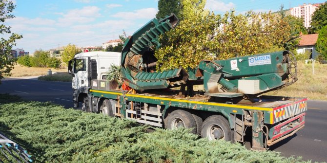 Büyükşehir Belediyesi 248 ağaç ile 8 bin 500 adet çalının naklini sağladı