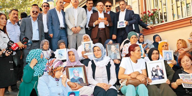 154 aşiretten Diyarbakır annelerine destek