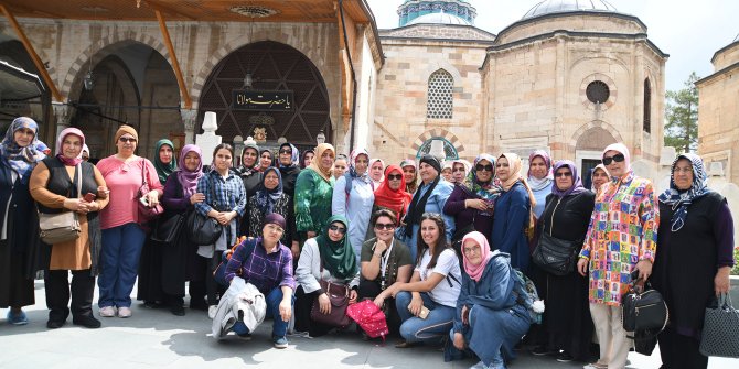 Mamak Belediyesi'nin organize ettiği kültür gezileri devam ediyor