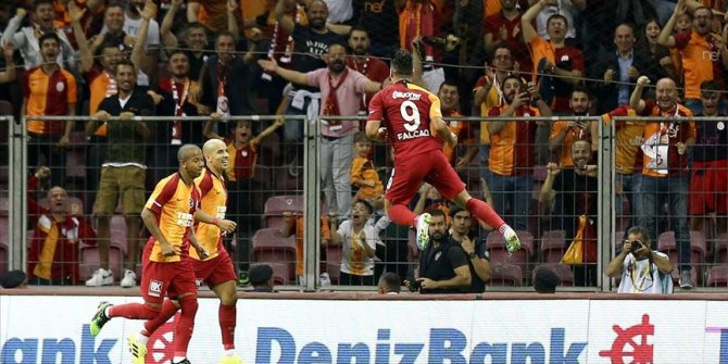 Falcao ilk maçında golünü attı Galatasaray kazandı