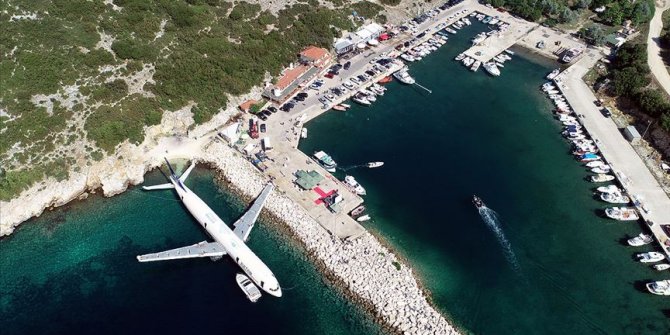 'Emekli uçak' dalgıçları Saros'a çekiyor
