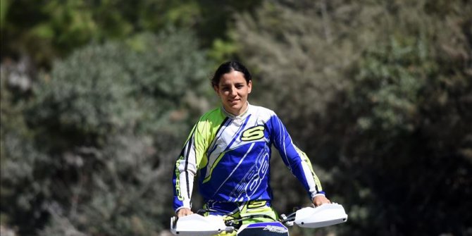 'Şampiyon eczacı' yine ilklerin peşinde