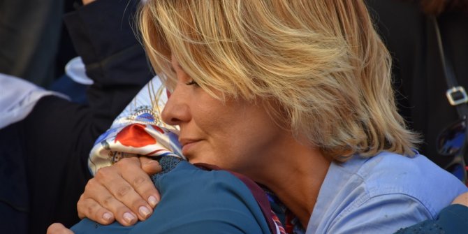 Sanatçılardan Diyarbakır annelerine destek