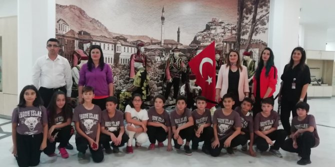 Taekwondo Şampiyonası Müsabakalarına katılan Eskişehirli sporcular Keçiören'i gezdiler