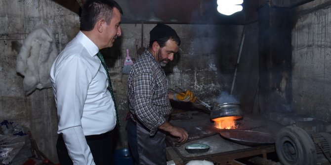 Asım Balcı Ankara Kalesi'ndeki emektar esnaflarla buluştu