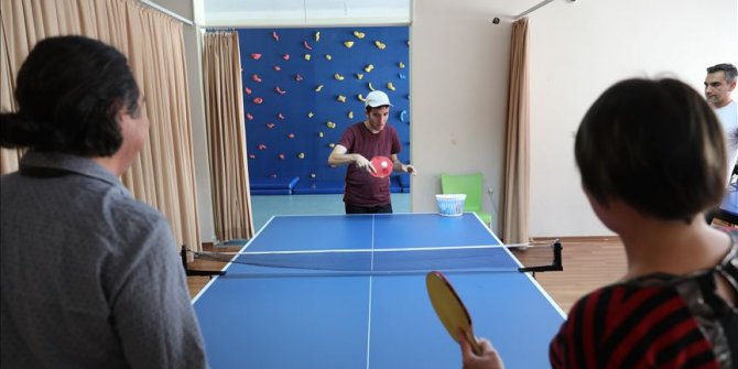 Otizmli Çınar 'hayatın dengesini' sporla buldu
