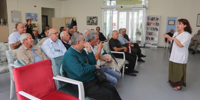 İkinci Bahar sakinlerine sağlık semineri