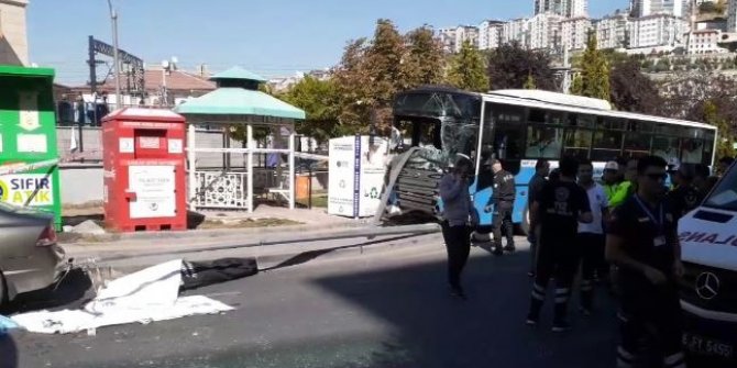 Ankara Mamak'ta feci kaza: Halk otobüsü durağa daldı