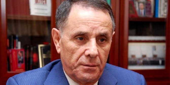 Memmedov istifa etti