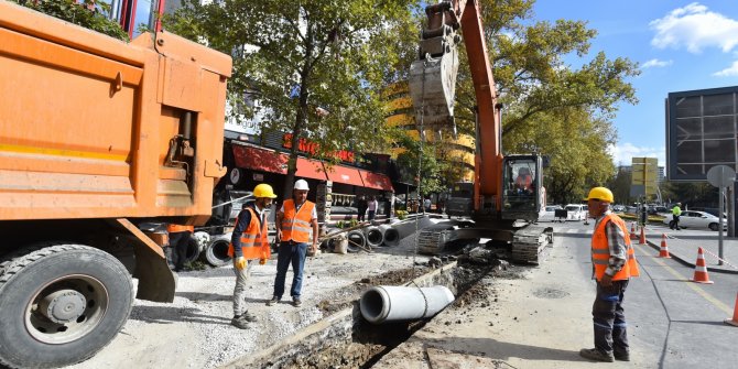 Ankara Büyükşehir Belediyesi altyapı yenileme çalışmalarına başladı