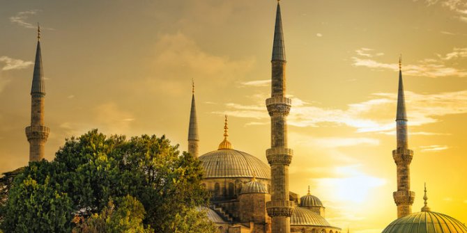 Camilerde Fetih Suresi okundu