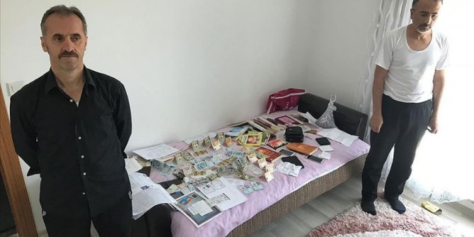 FETÖ'nün 'mahrem imamları' hücre evinde yakalandı