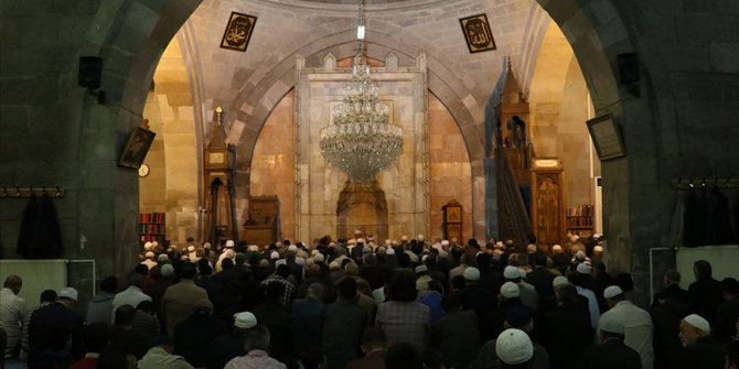 Mehmetçik için 'zafer' duası