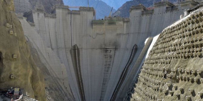 Yusufeli Barajı'nda gövde yüksekliği 139 metreye ulaştı